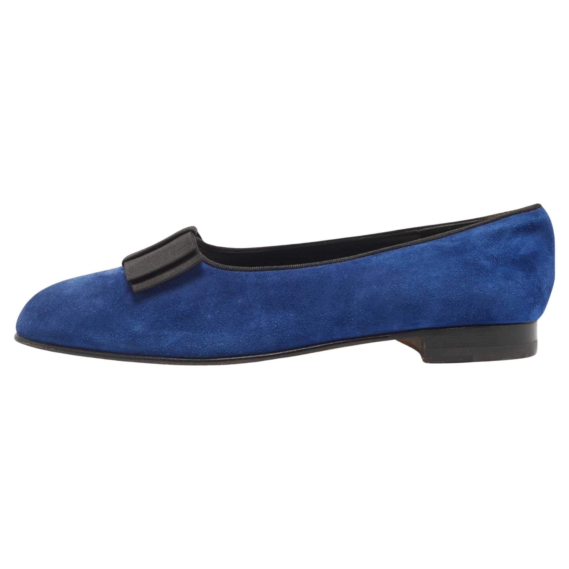 Manolo Blahnik Blue Suede Leather Toro Opera Bow Slip On Loafers Size 41.5 For Sale