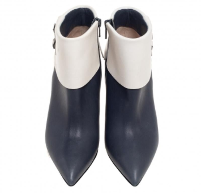  Manolo Blahnik - Bottines à bout pointu en cuir bleu/blanc, taille 36 Pour femmes 