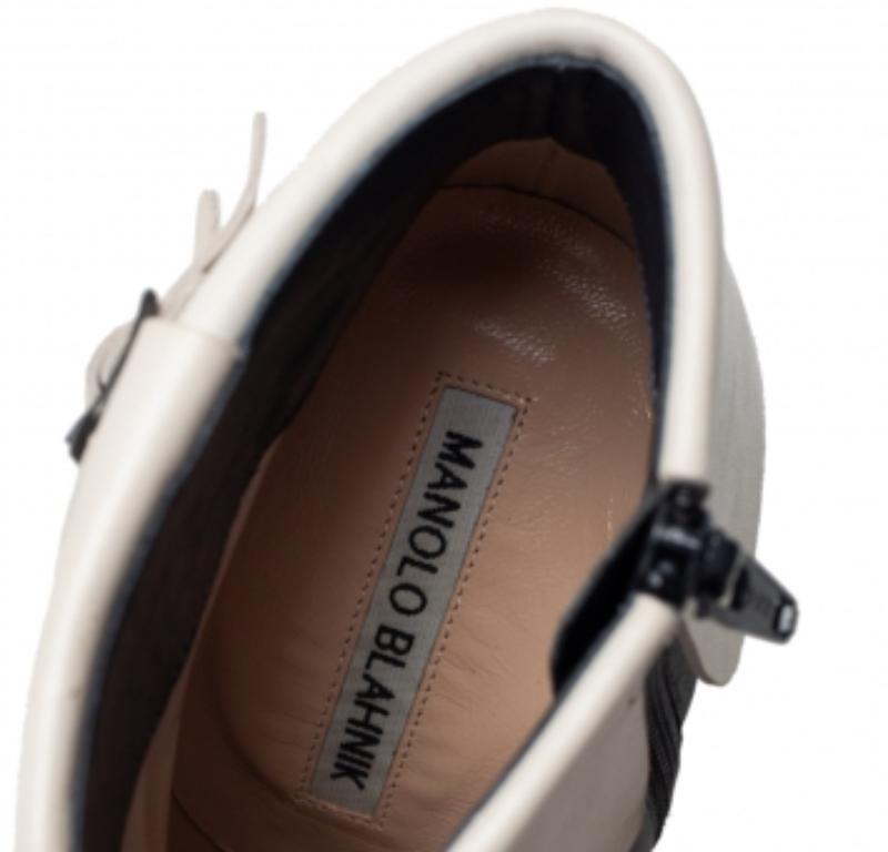 Manolo Blahnik - Bottines à bout pointu en cuir bleu/blanc, taille 36 3