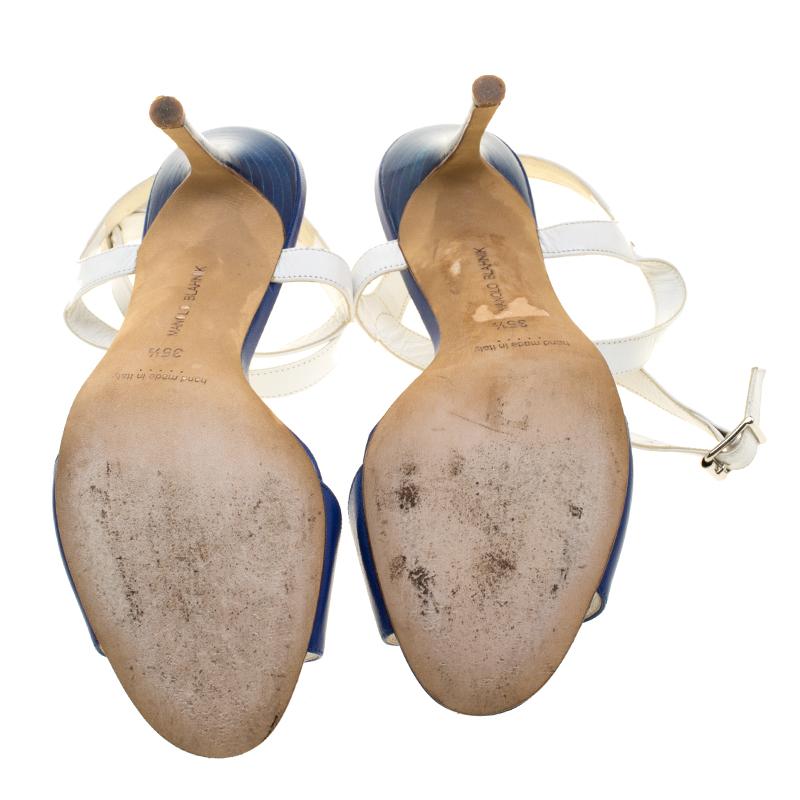 Manolo Blahnik Blue/White Leather Llonicabi Ankle Strap Sandals Size 35.5 In Good Condition In Dubai, Al Qouz 2