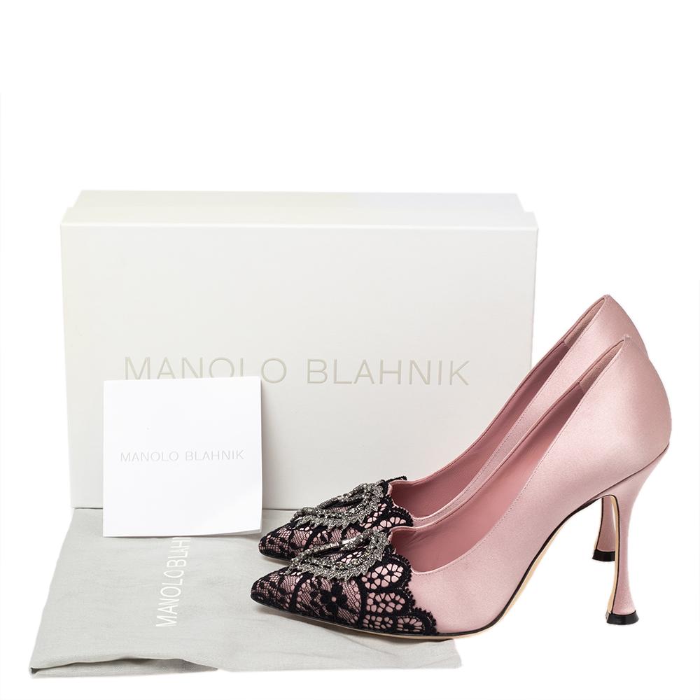 Women's Manolo Blahnik Blush Pink Satin and Lace Gerontiushi Pumps Size 39
