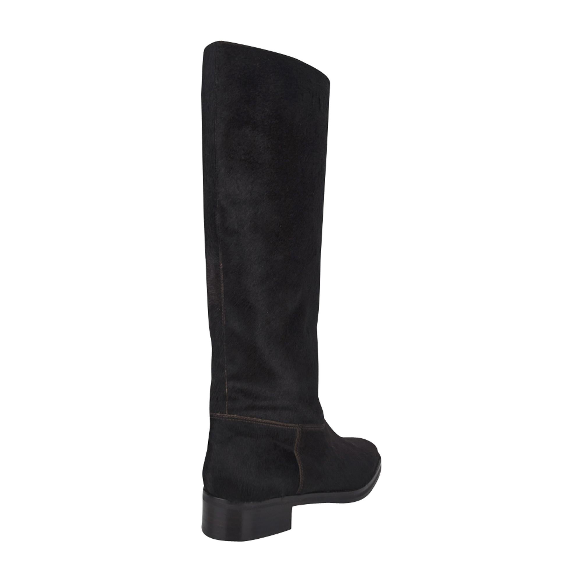 Manolo Blahnik Boot Sleek Pony Rich Luster 36 / 6 New In New Condition For Sale In Miami, FL
