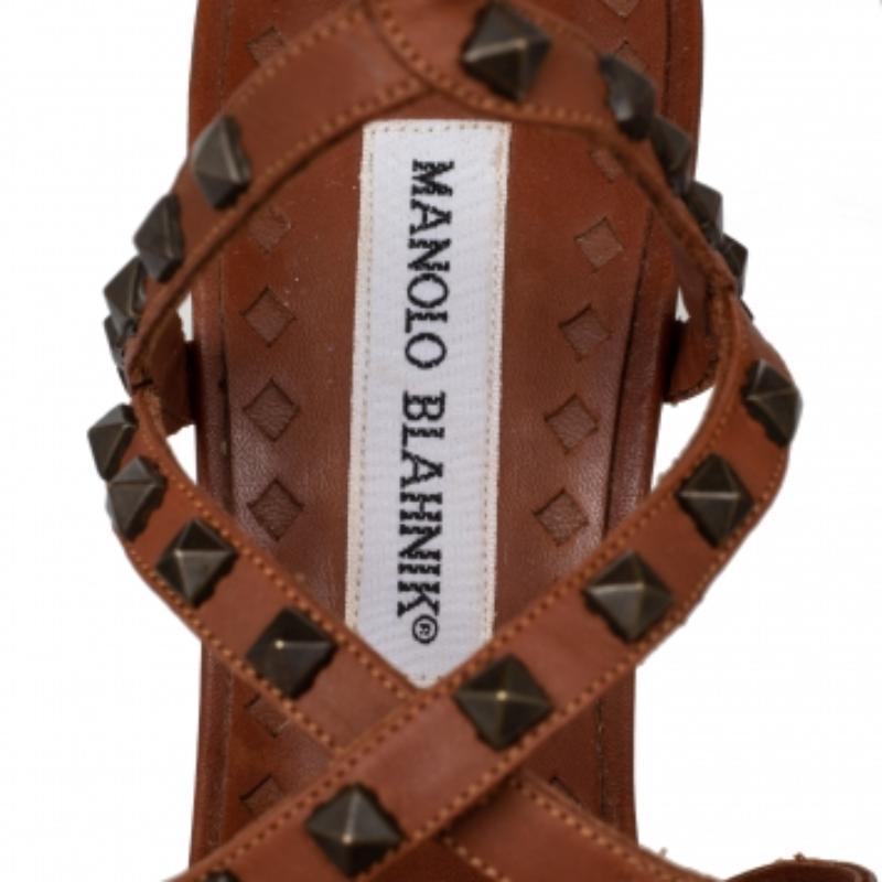 Manolo Blahnik Brown Leather Embellished Ankle Strap Sandals Size 39.5 In Good Condition In Dubai, Al Qouz 2