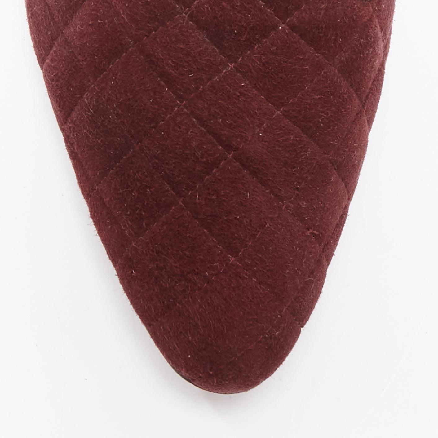ManOLO BlahNIK - Mocassins à bout carré en daim matelassé bordeaux EU39 en vente 1