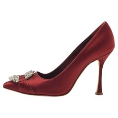 Manolo Blahnik Burgunderfarbene Maidu-Pumps aus Satin Größe 36,5