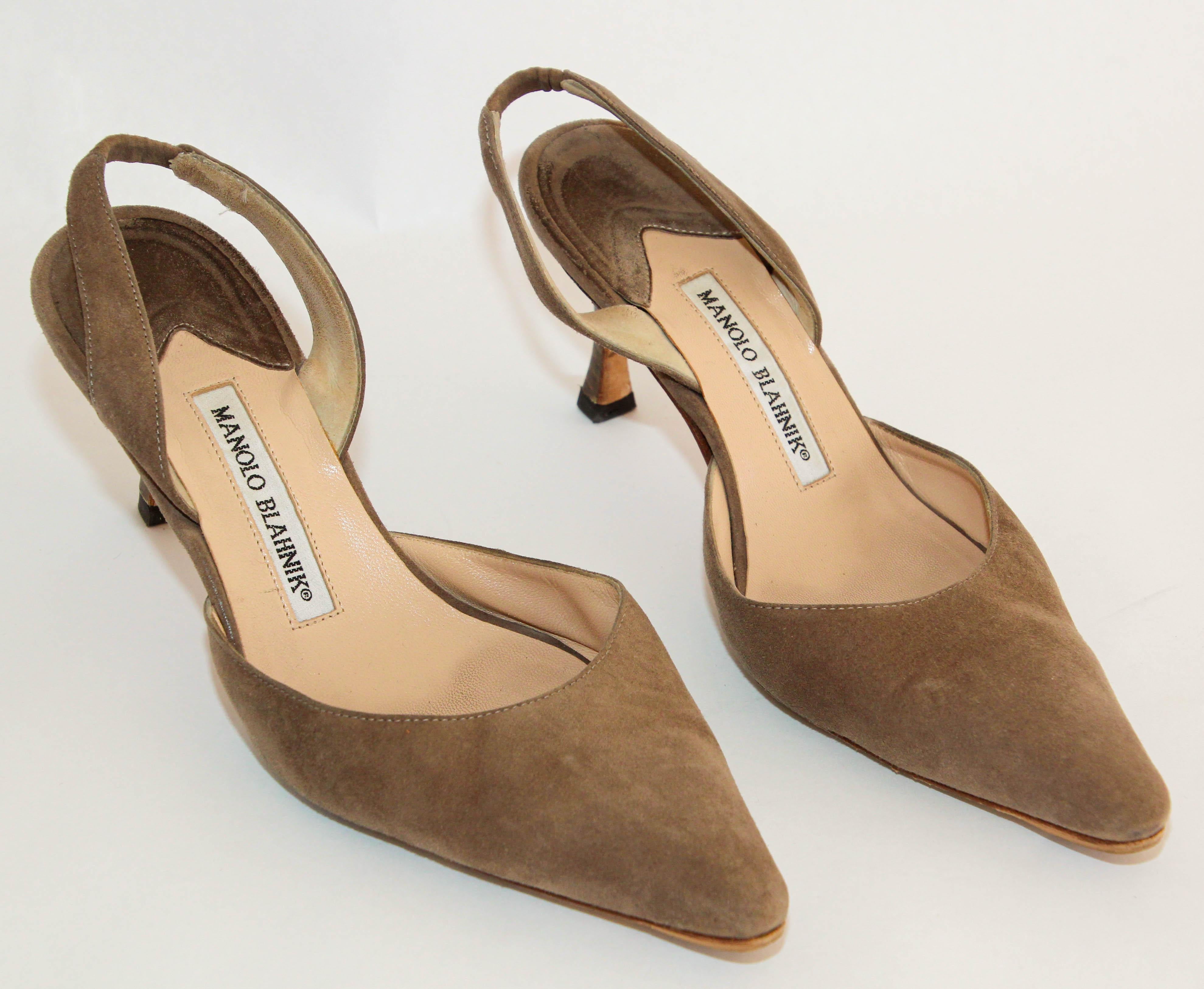 MANOLO BLAHNIK Carolyne Brown Suede Mid-heel Slingback Pump In Brown Pointed Toe Slingback Sandals.
Size 37.5 EU - 7.5 US.
These sandals are beautifully crafted in suede with pointed toes and slingback straps. 
They are styled well with 3 inches