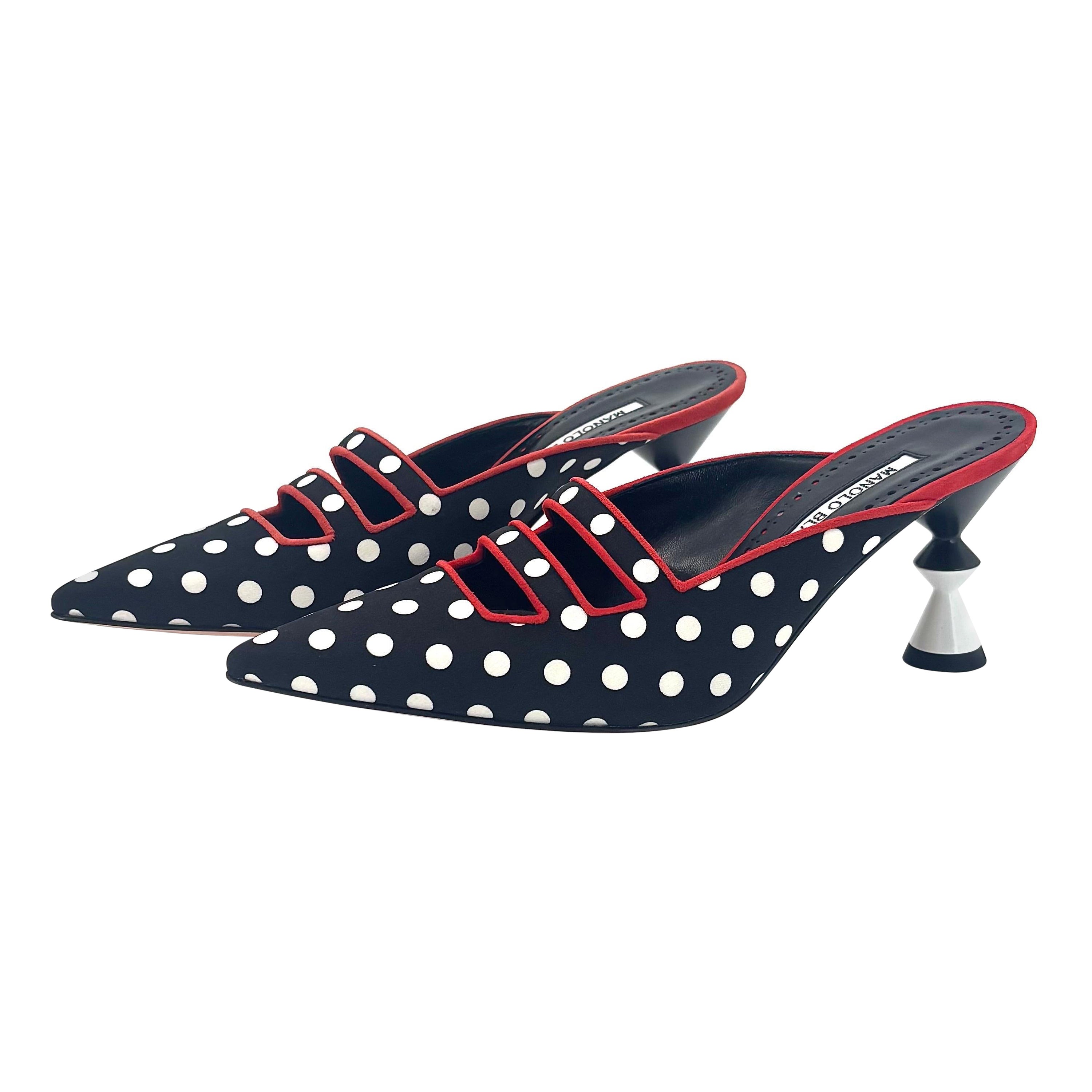 Manolo Blahnik Cciolo Polka Dot Pointed Toe Sculptural Heel Mule Pumps 36.5