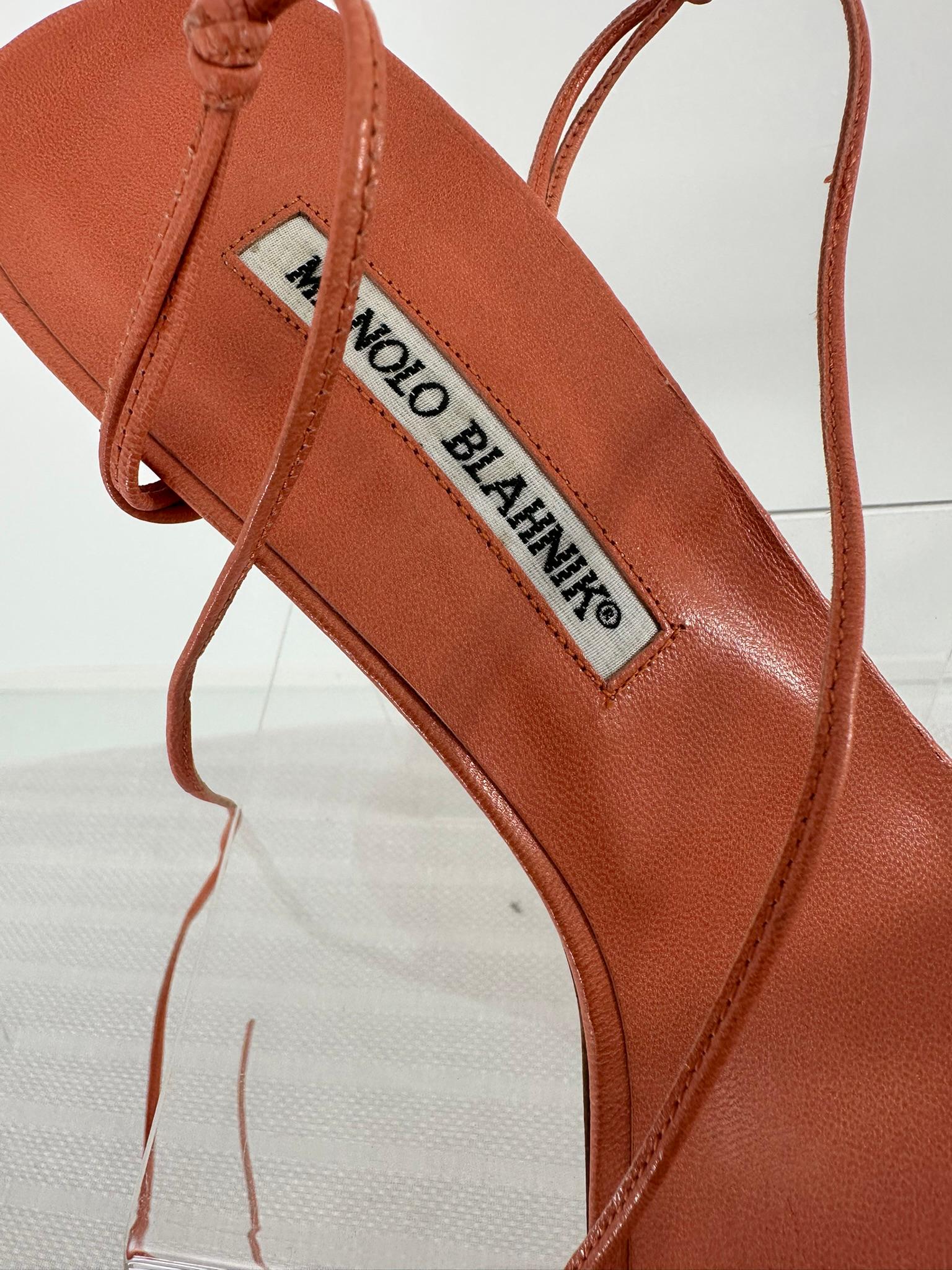 Manolo Blahnik Coral Leather Jewel Toe Bar Ankle Wrap High Heel Sandals 39 In Good Condition For Sale In West Palm Beach, FL