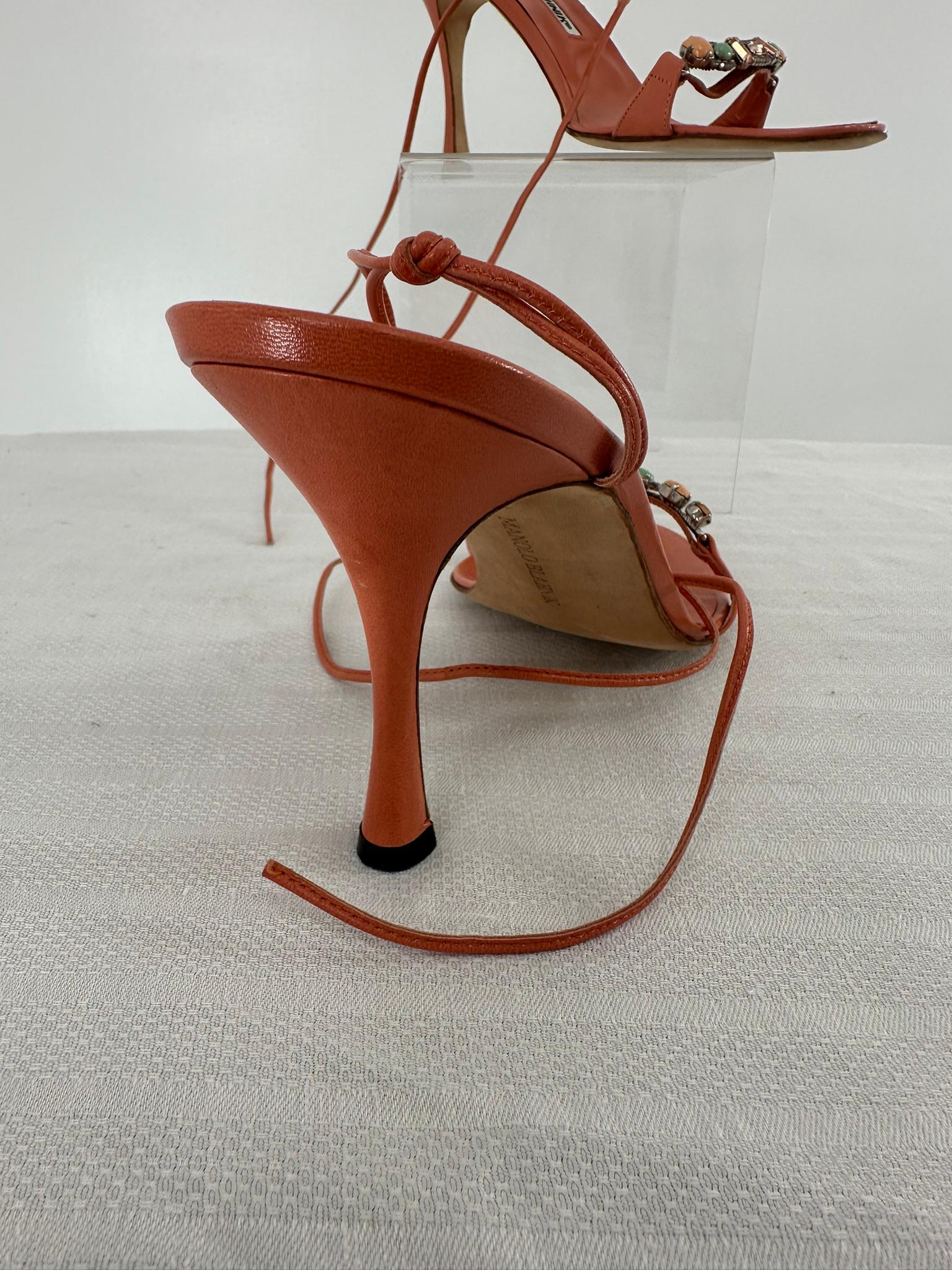 Manolo Blahnik Coral Leather Jewel Toe Bar Ankle Wrap High Heel Sandals 39 For Sale 2