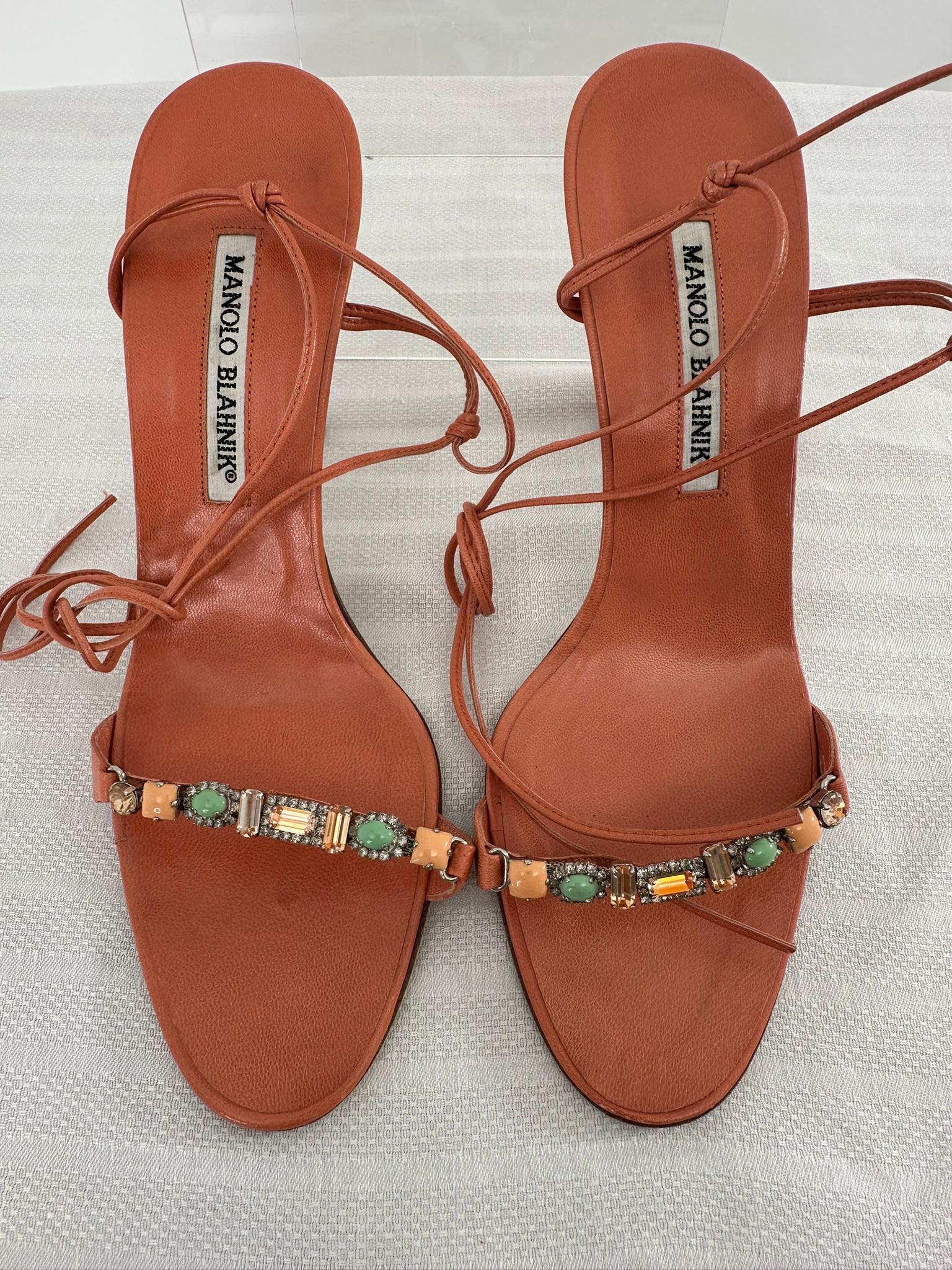 Manolo Blahnik Coral Leather Jewel Toe Bar Ankle Wrap High Heel Sandals 39 For Sale 4