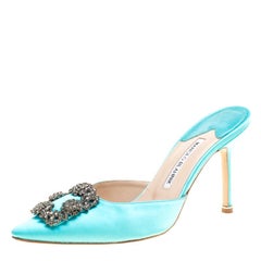 Manolo Blahnik Cyan Blue Satin Hangisi Pointed Toe Mules Size 38 Manolo Blahnik Cyan Blue Satin Hangisi Pointed Toe Mules Size 38