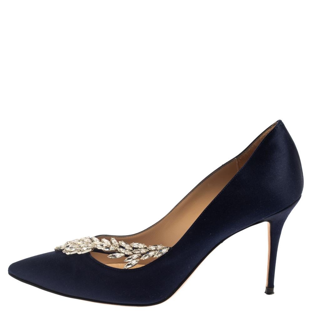 Black Manolo Blahnik Dark Blue Satin Nadira Pumps Size 39