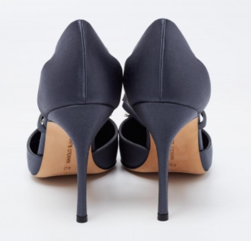 Women's Manolo Blahnik Dark Grey Satin Lala Crystal Pointed Toe Pumps Size 40 For Sale