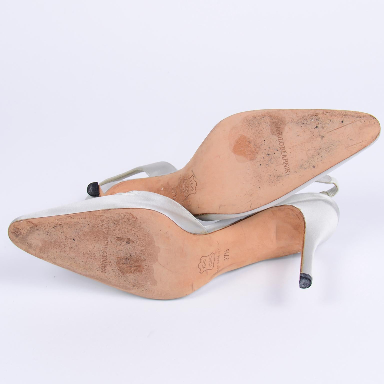 Manolo Blahnik Dove Grey Vintage Carolyne Slingback Shoes With Heels 3