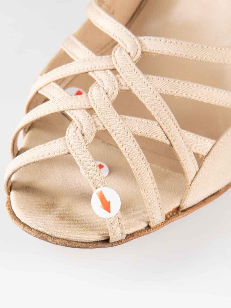 Manolo Blahnik talons à lanières en satin écru taille IT 39,5 en vente 3