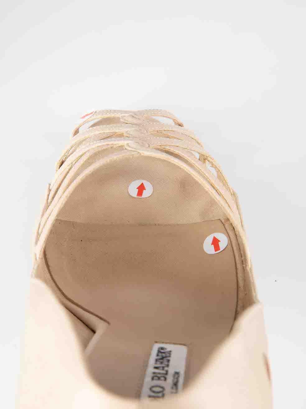 Manolo Blahnik talons à lanières en satin écru taille IT 39,5 en vente 4