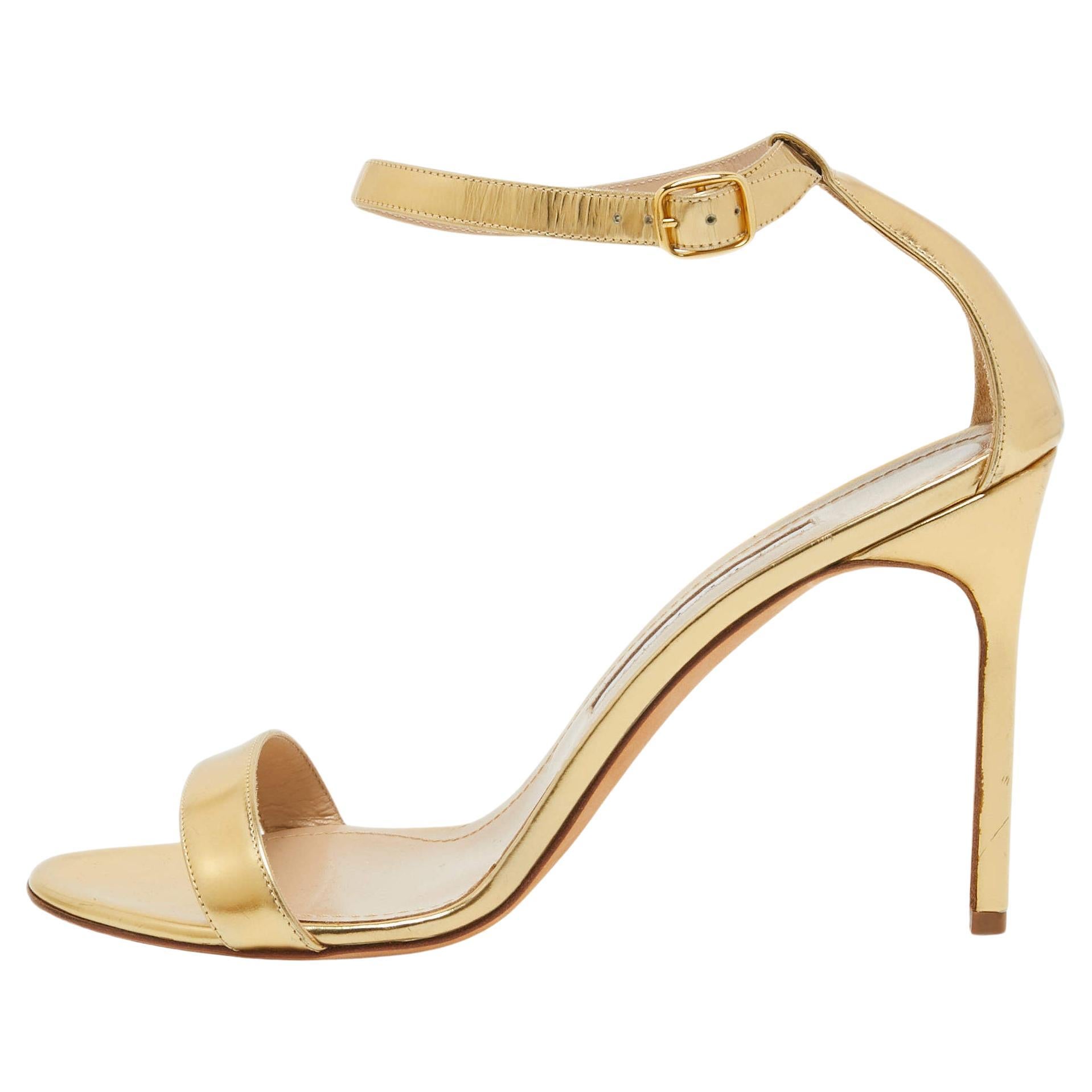 Manolo Blahnik Gold Leather Ankle Strap Sandals Size 40 For Sale
