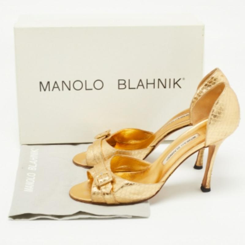 Manolo Blahnik Or Python Embossed Buckle Open Toe Pumps Size 39 en vente 3