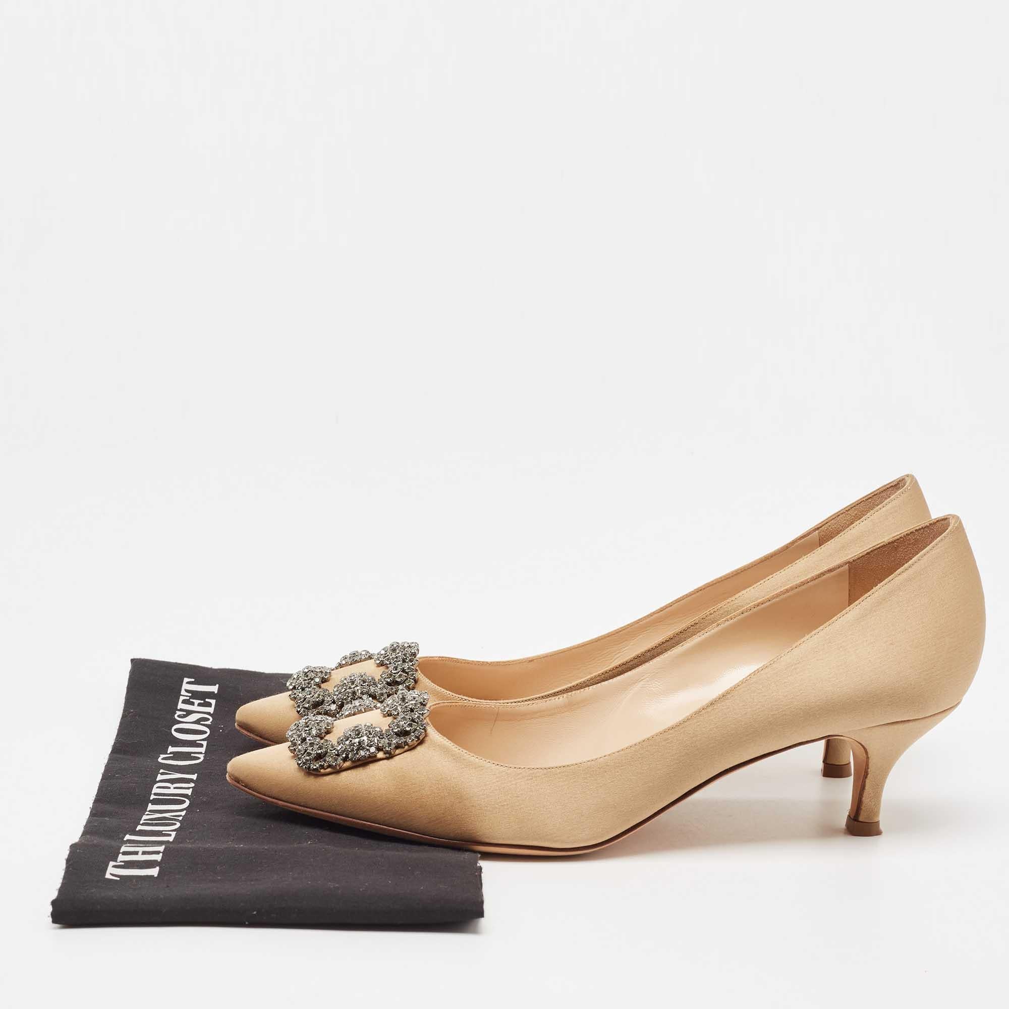 Manolo Blahnik Gold Satin Hangisi Pumps Size 42 5