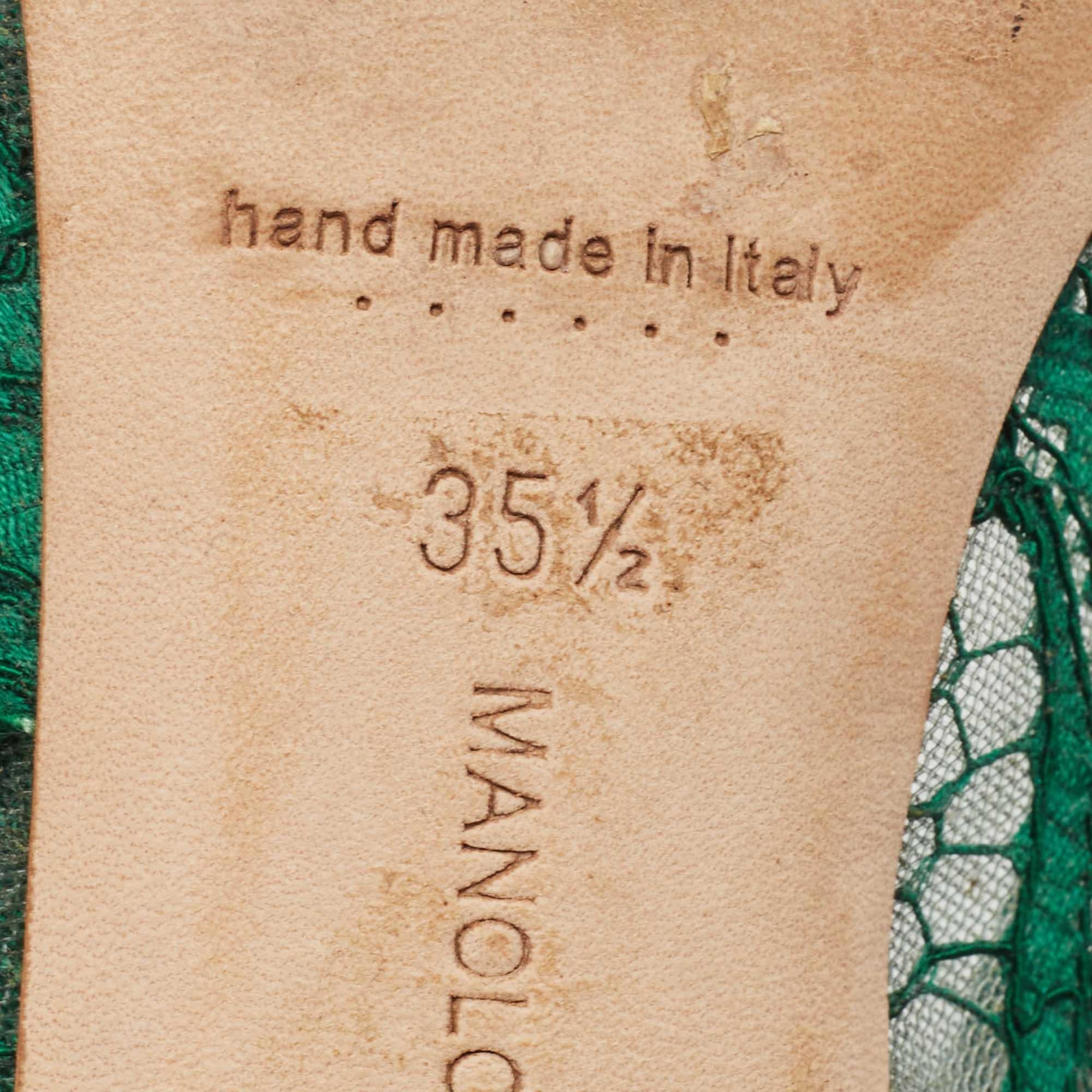 Manolo Blahnik Green Lace Hangisi Pumps Size 35.5 For Sale 1