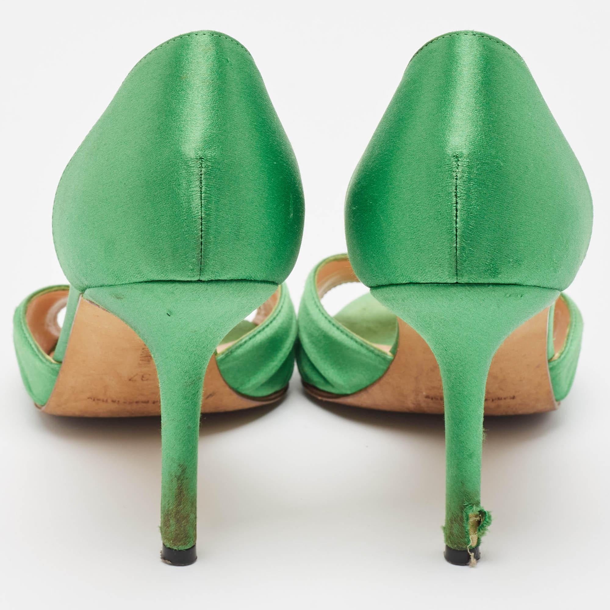 Donna Manolo Blahnik Pumps Sedaraby in raso plissettato verde misura 37 in vendita