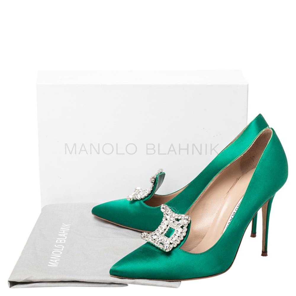 Manolo Blahnik Green Satin Borlak Crystal Embellished Pointed Toe Pumps Size 40 3