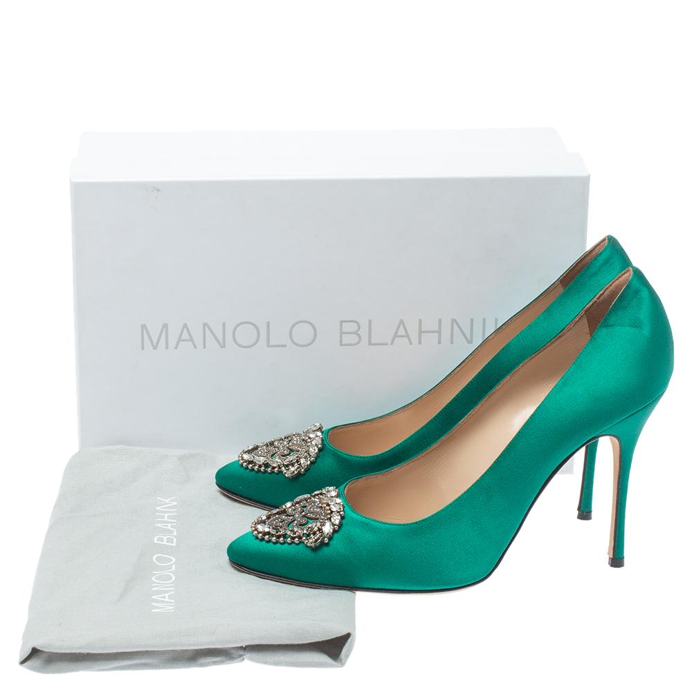 Manolo Blahnik Green Satin Crystal Embellished Okkato Pumps Size 40.5 3