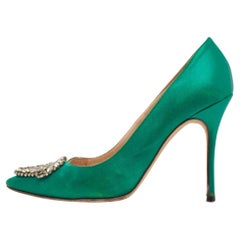 Manolo Blahnik Green Satin Crystal Embellished Pumps Size 37