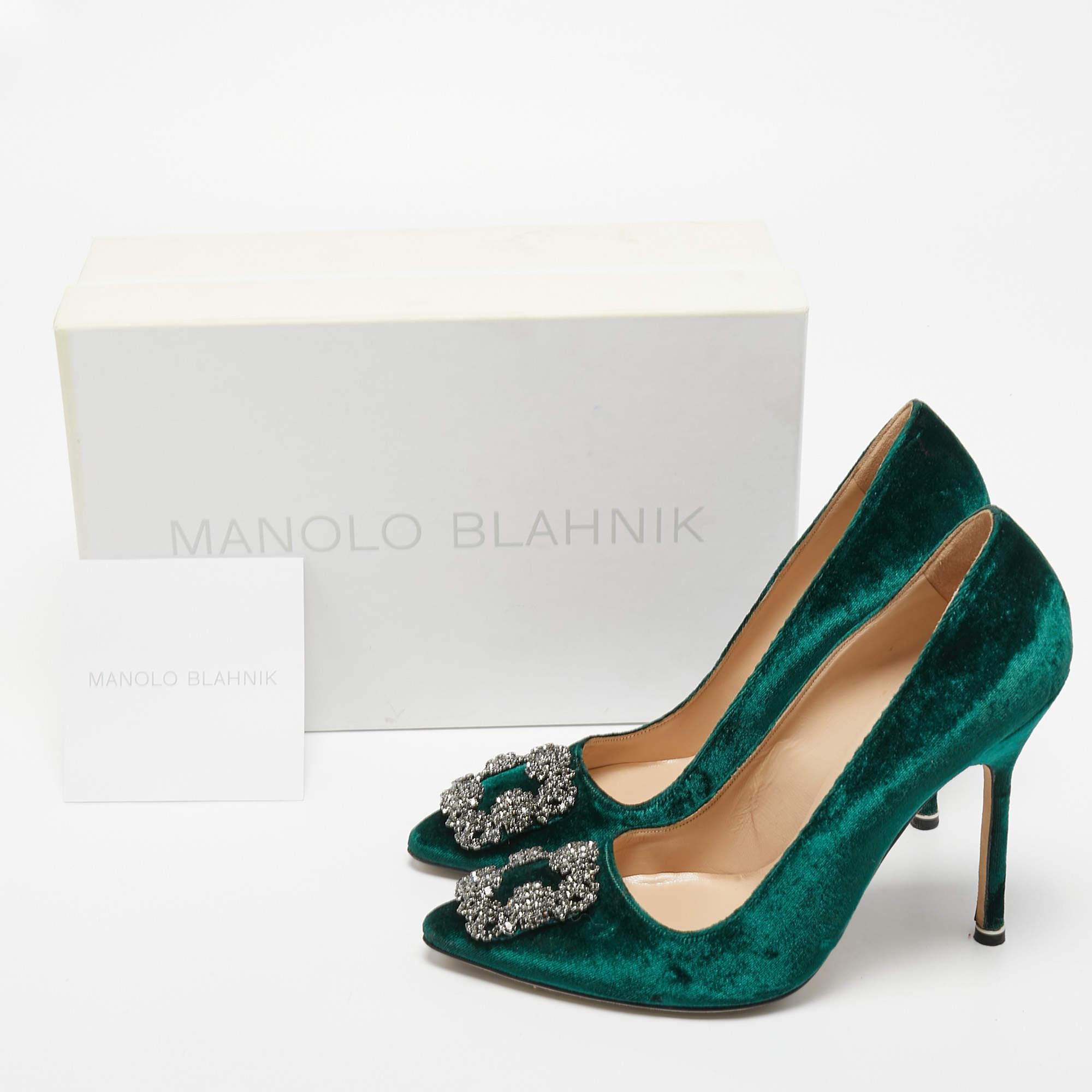 Manolo Blahnik Green Velvet Hangisi Crystal Embellished Pumps Size 39 5