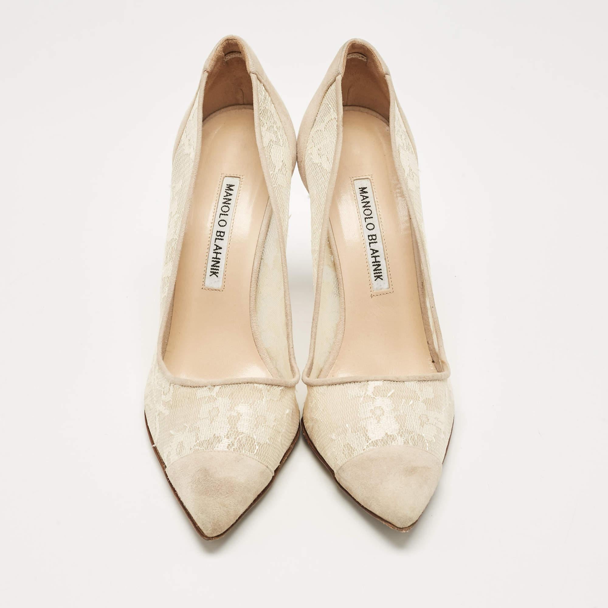 Beige Manolo Blahnik Grey Mesh and Suede Salola Pumps Size 38.5 For Sale