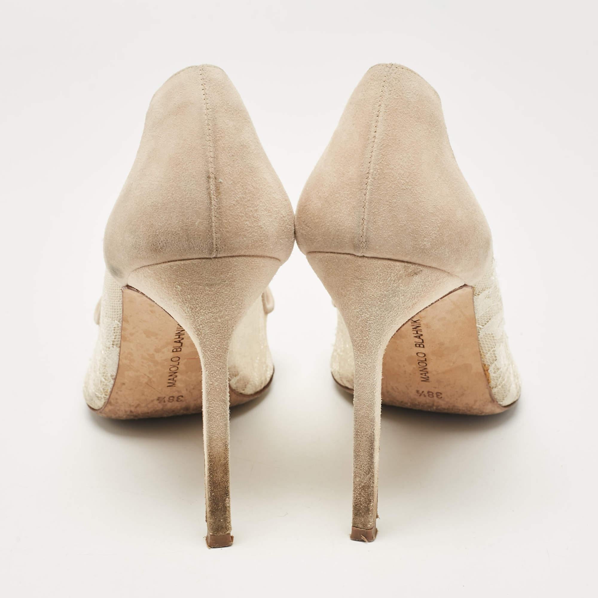 Women's Manolo Blahnik Grey Mesh and Suede Salola Pumps Size 38.5 For Sale