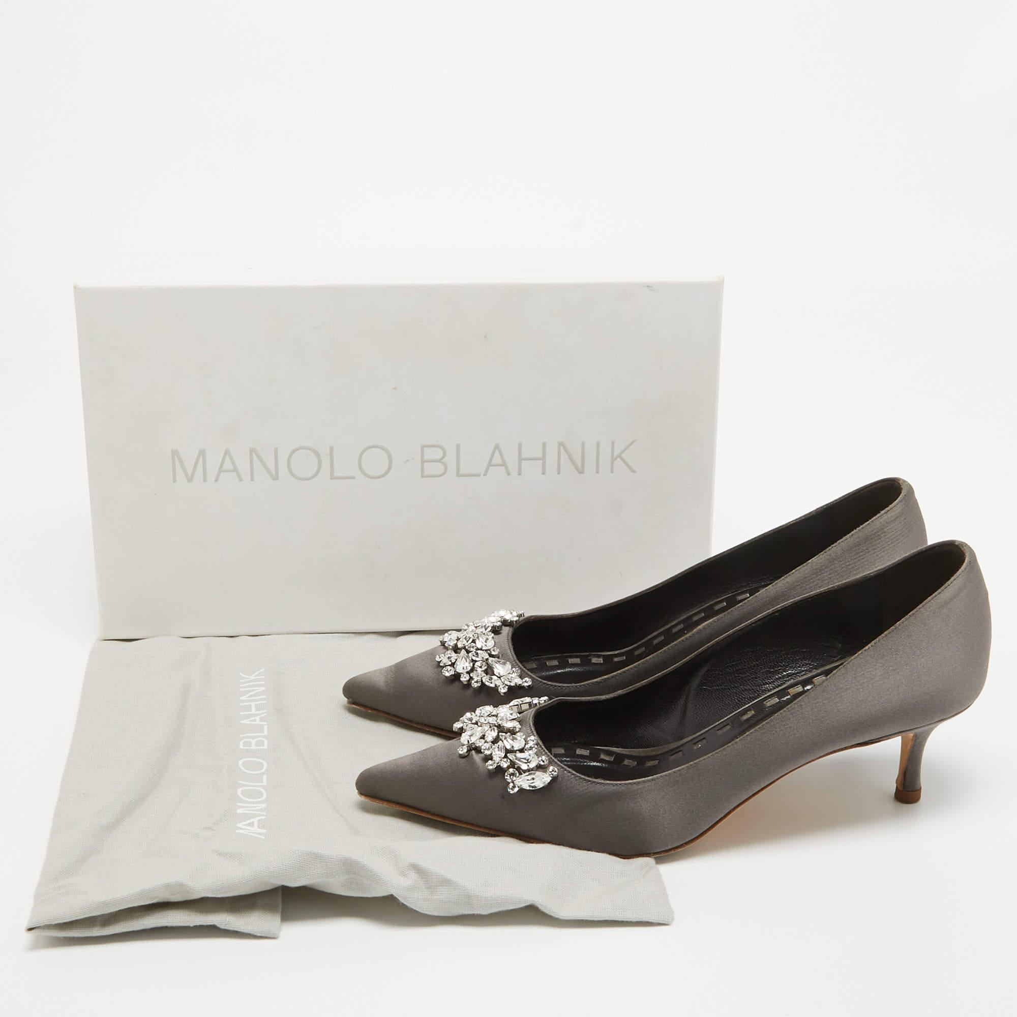 Women's Manolo Blahnik Grey Satin Crystal Embellished Pumps Size 38 For Sale