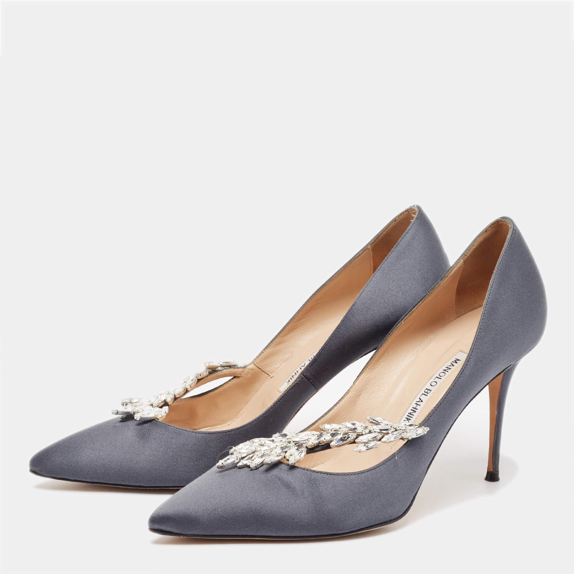 Make a chic style statement with these designer pumps. They showcase sturdy heels and durable soles perfect for your fashionable outings