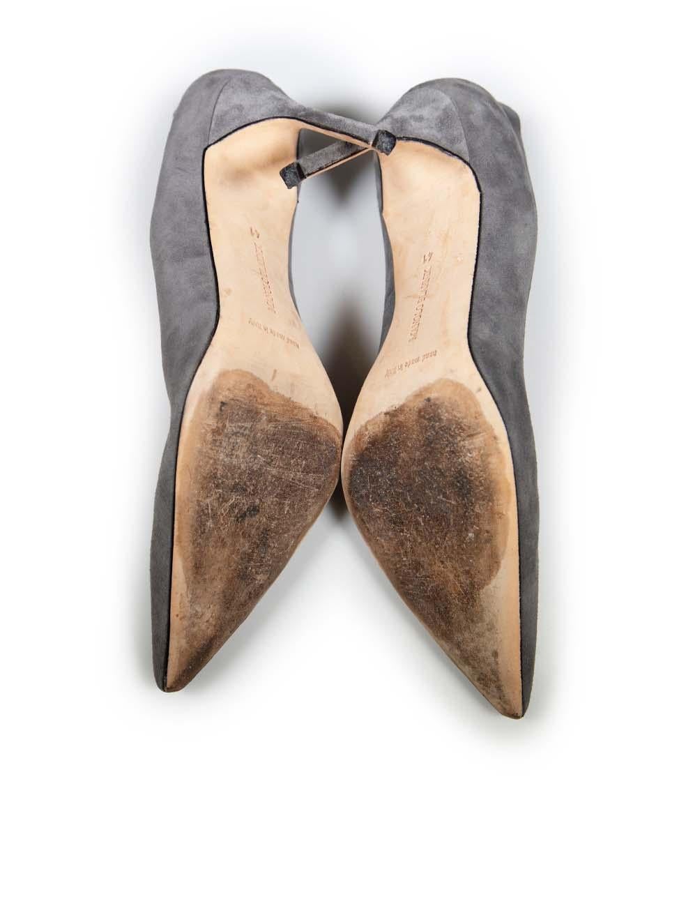Manolo Blahnik Grey Suede Point-Toe Pumps Size IT 41 In Good Condition In London, GB