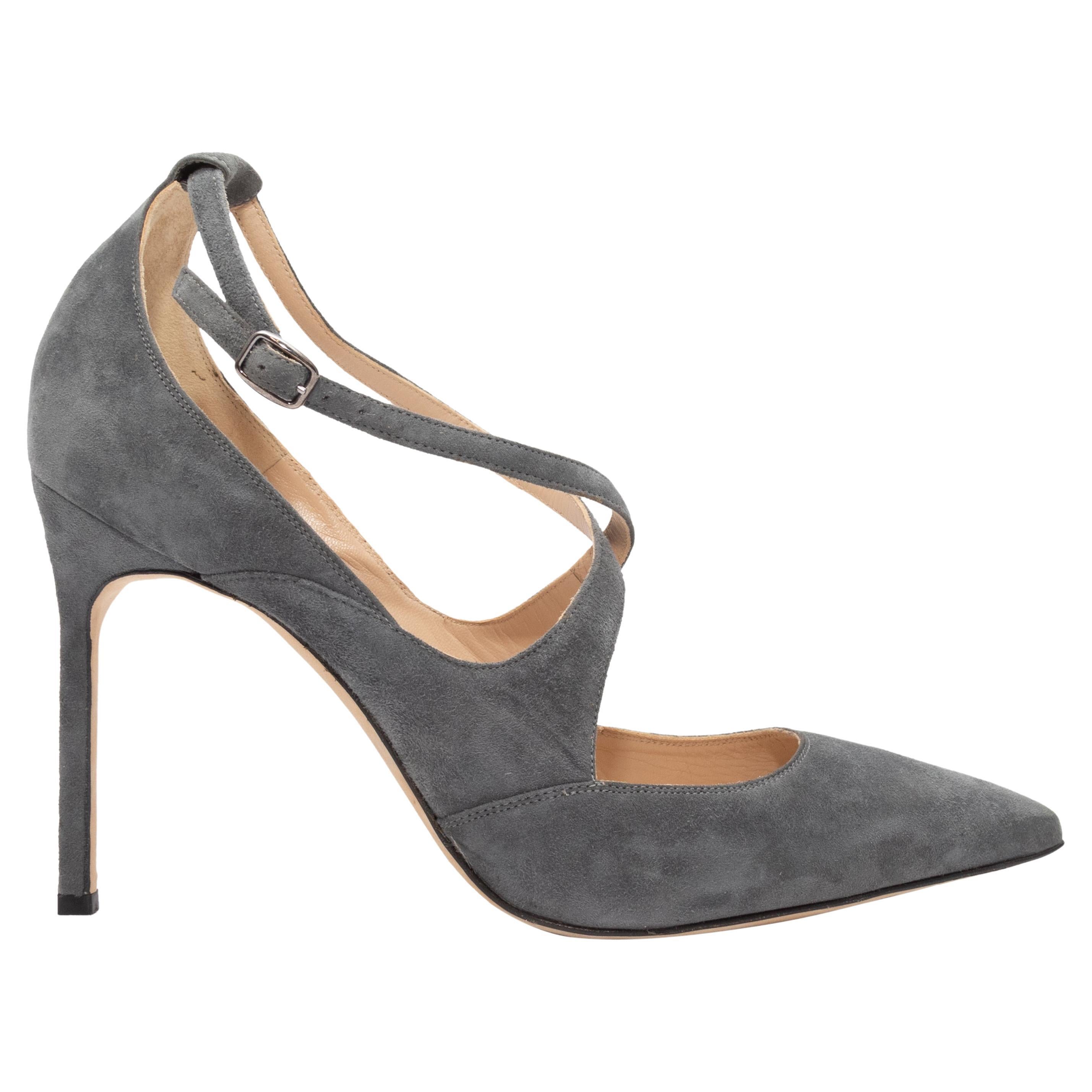 Manolo Blahnik Grey Suede Pointed-Toe Pumps For Sale at 1stDibs