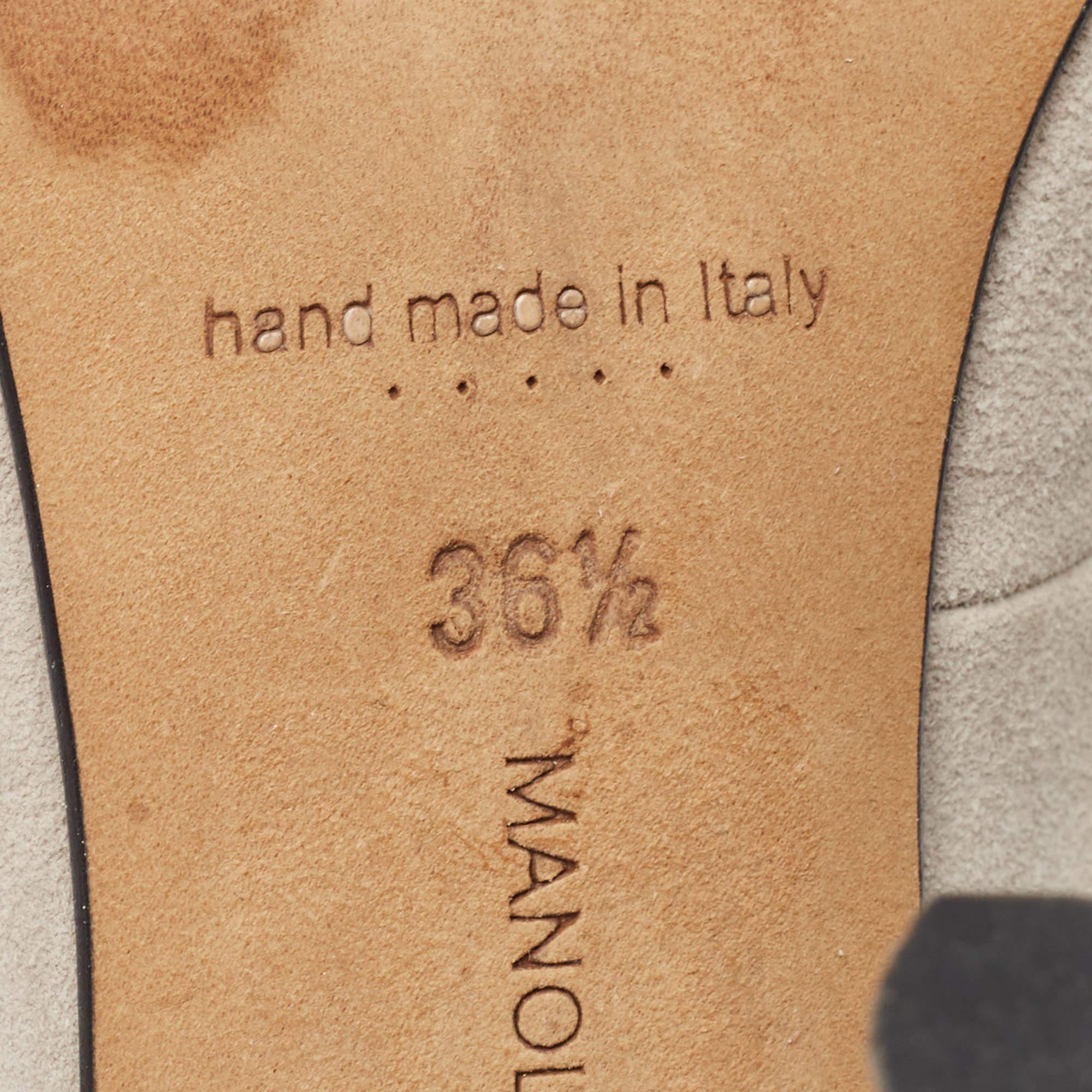 Women's Manolo Blahnik Grey Suede Pointed Toe Pumps Size 36.5 For Sale