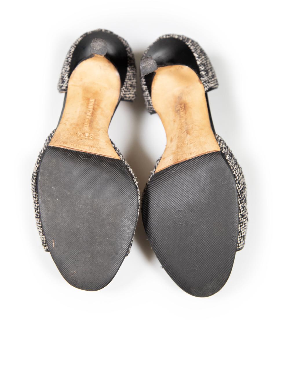 Women's Manolo Blahnik Grey Tweed Buckled Detail Heels Size IT 35.5 For Sale