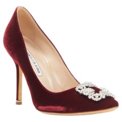 MANOLO BLAHNIK Hangisi 105 burgundy red velvet crystal buckle pump EU38