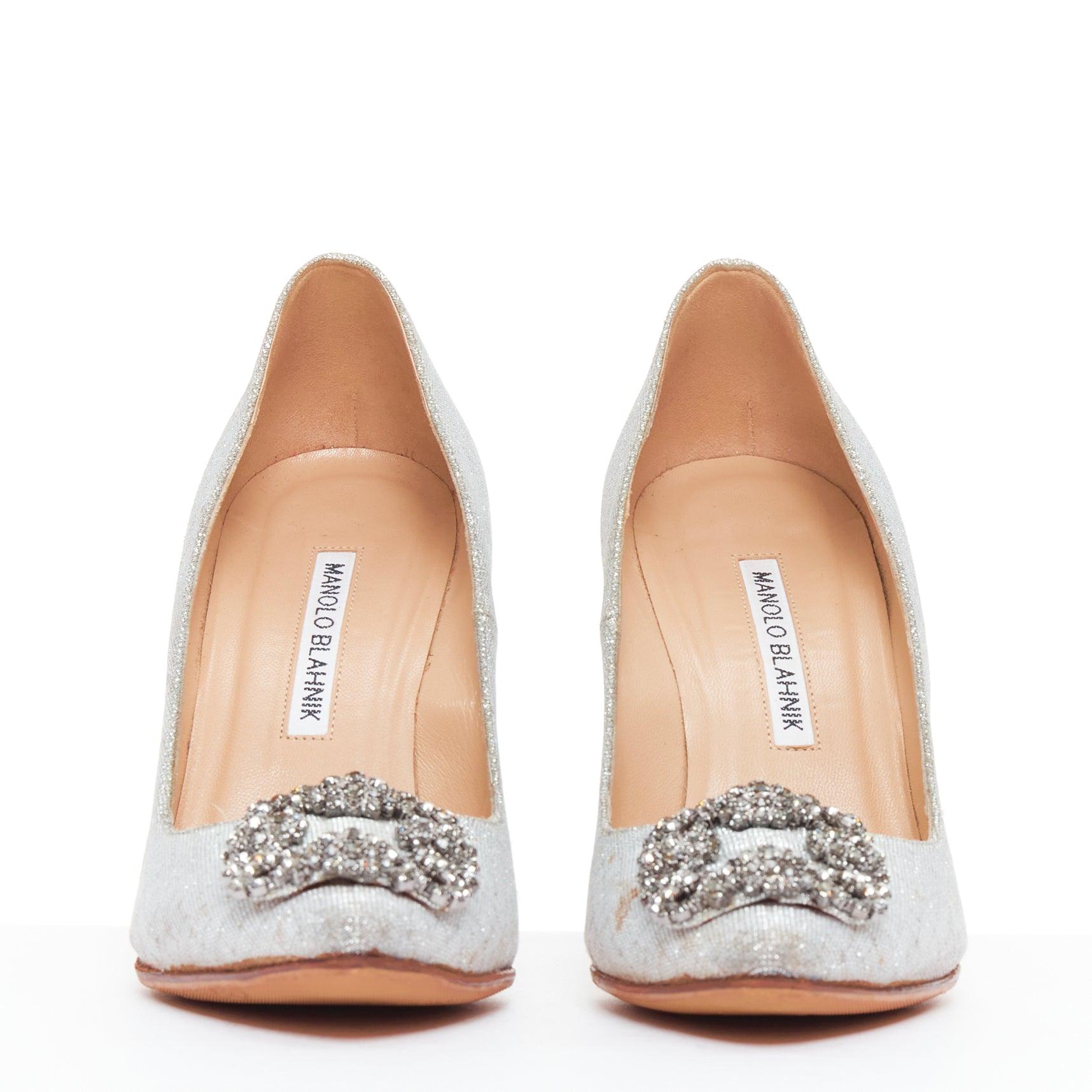 Beige Manolo BLAHNIK Hangisi 90 argento con cristalli e tacchi glitterati EU37 in vendita