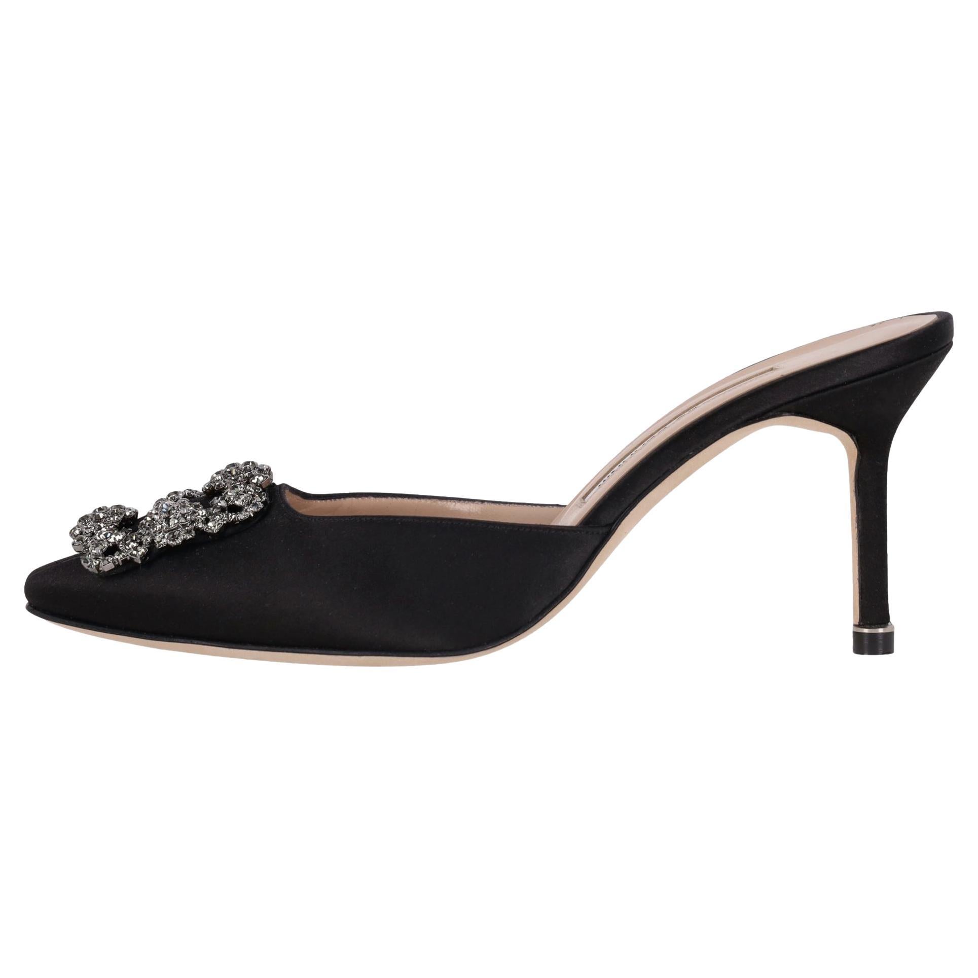 Mules con tacco in raso impreziosite da cristalli Manolo Blahnik 'Hangisi'
