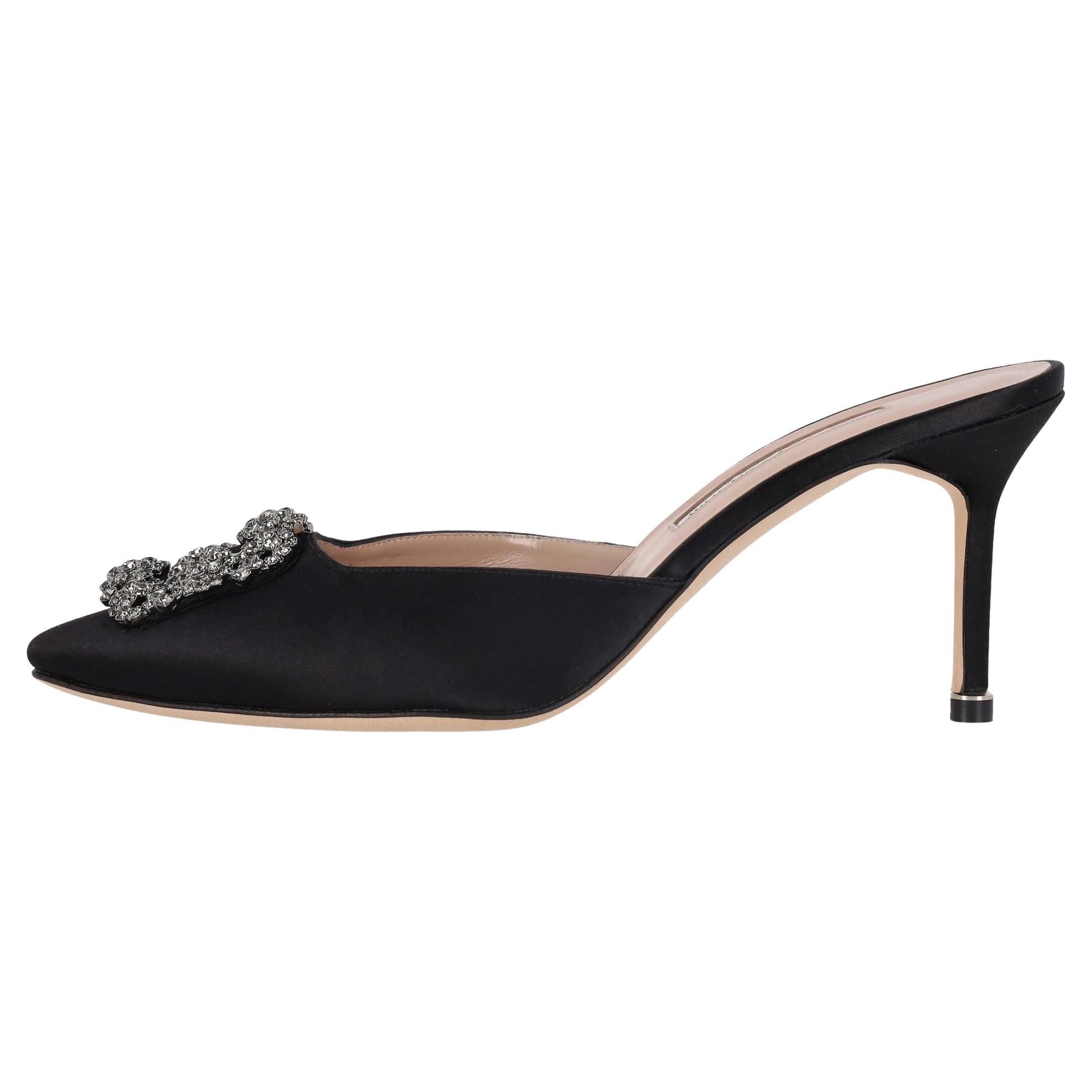 Mules con tacco in raso impreziosite da cristalli Manolo Blahnik 'Hangisi'
