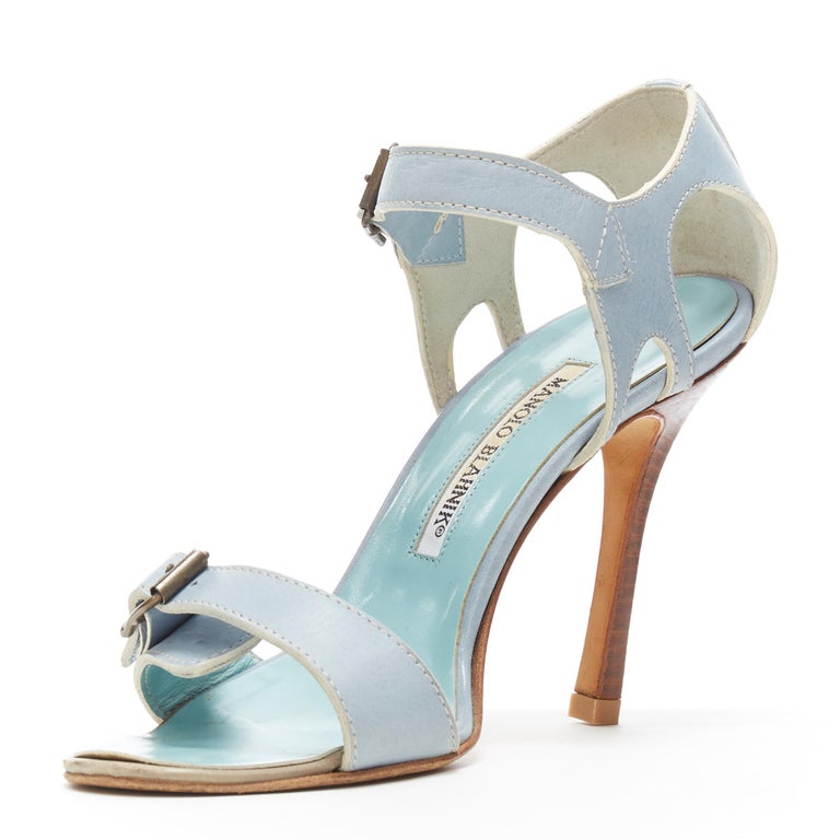manolo blahnik buckle heels
