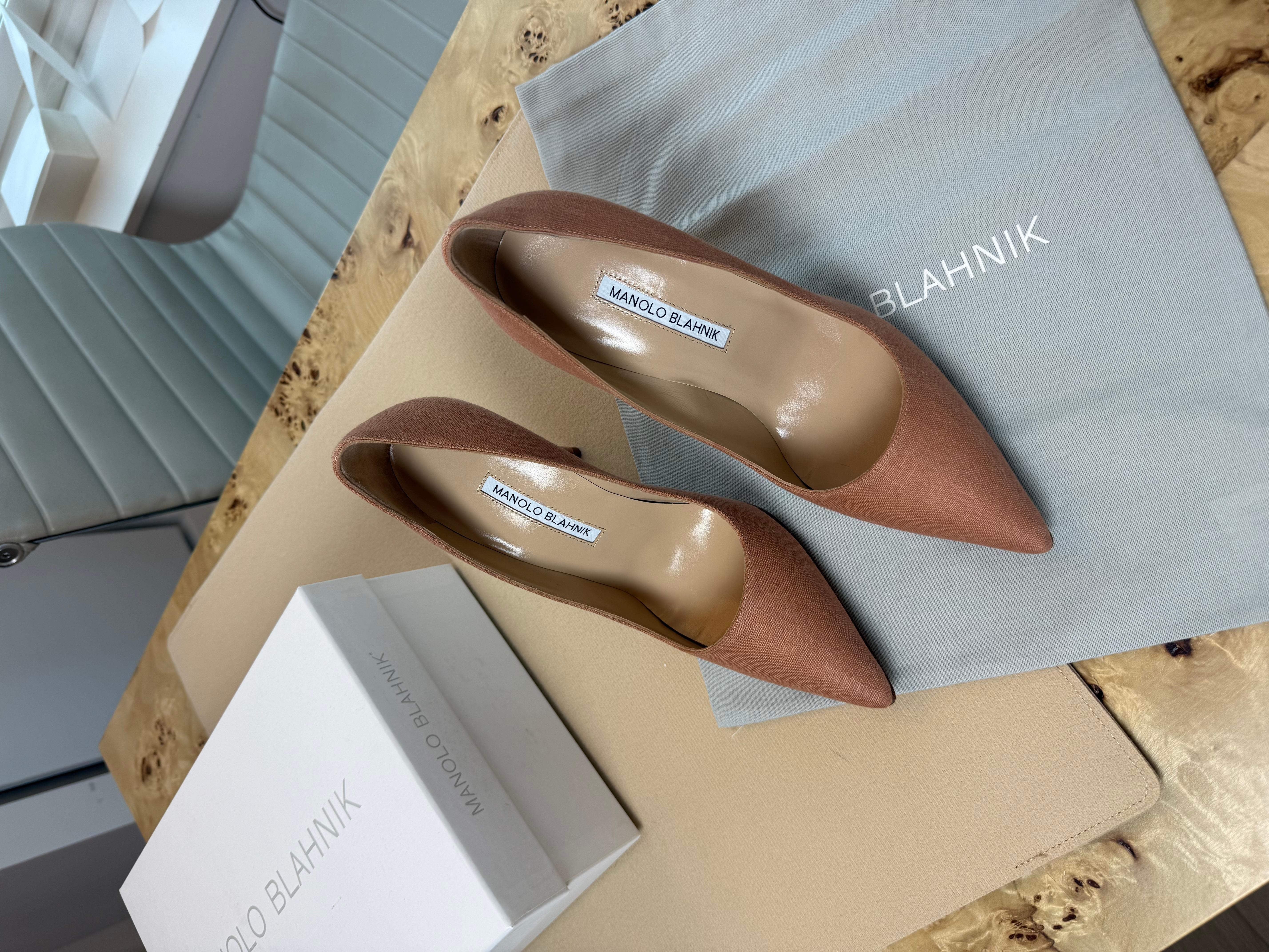 MANOLO BLAHNIK Linen BB 105 Pumps Size 6.5 Pointed Stiletto 36.5 Marrón en venta