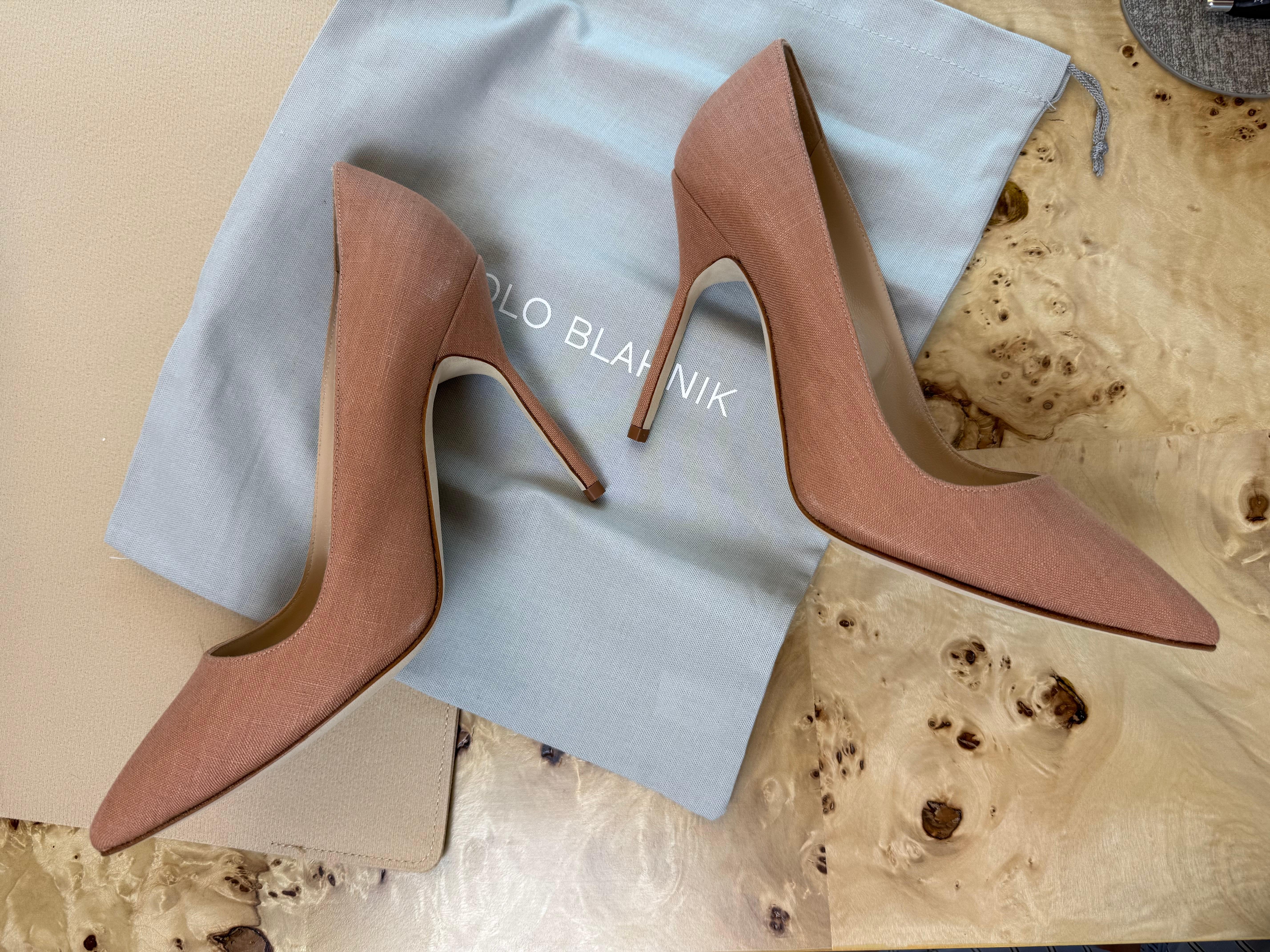 De las mujeres MANOLO BLAHNIK Linen BB 105 Pumps Size 6.5 Pointed Stiletto 36.5 en venta