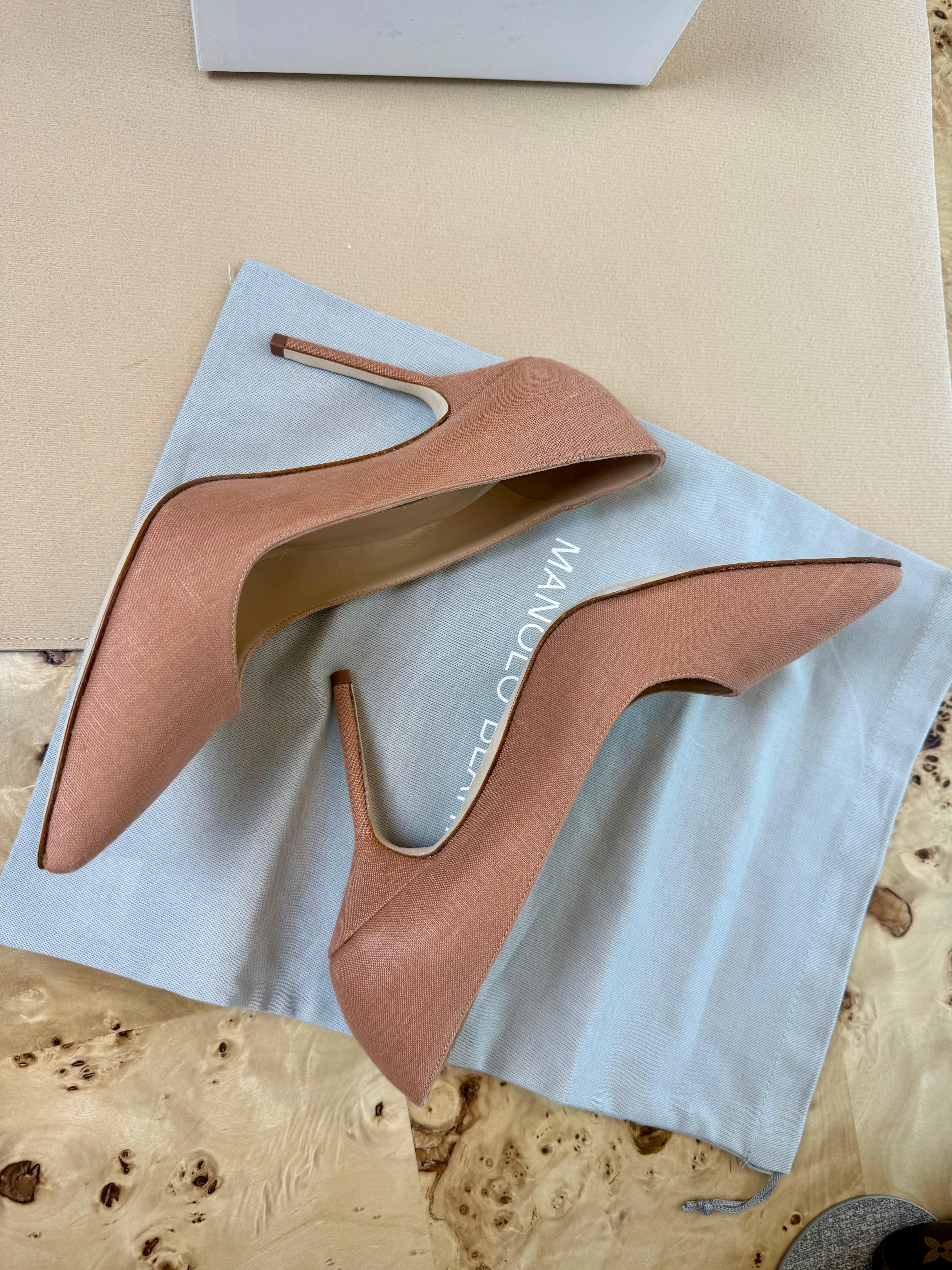 MANOLO BLAHNIK Linen BB 105 Pumps Size 6.5 Pointed Stiletto 36.5 en venta 1
