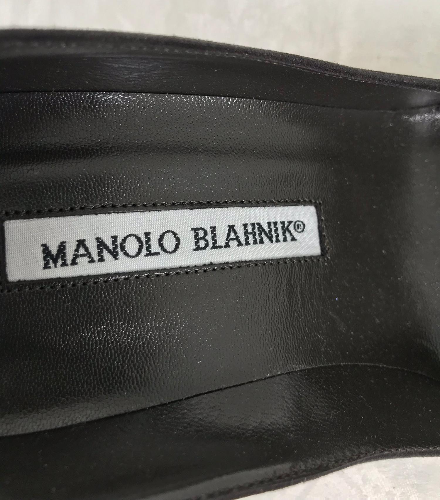 Manolo Blahnik Lisa High Heel Pumps aus schwarzem Wildleder mit Blume 36 1/2M Damen im Angebot