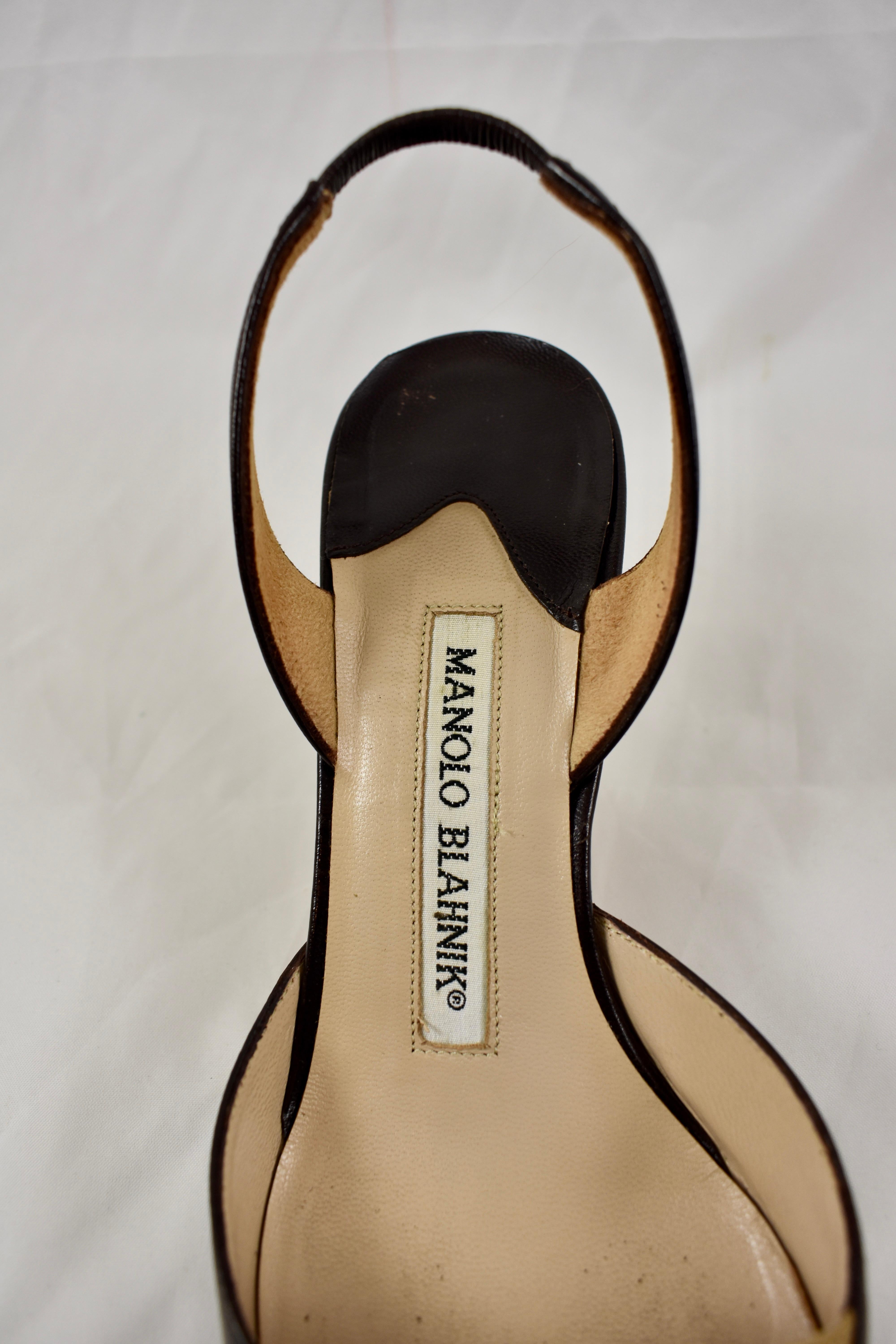 Manolo Blahnik Lolasling Brown and Camel Kid Leather Slingback Pumps In Good Condition In Philadelphia, PA