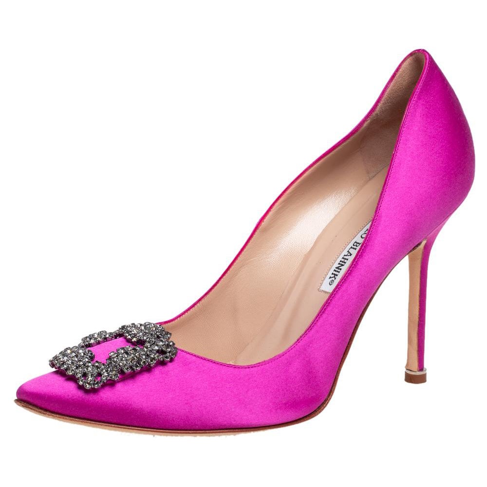 Manolo Blahnik Magenta Satin Hangisi Pumps Größe 40