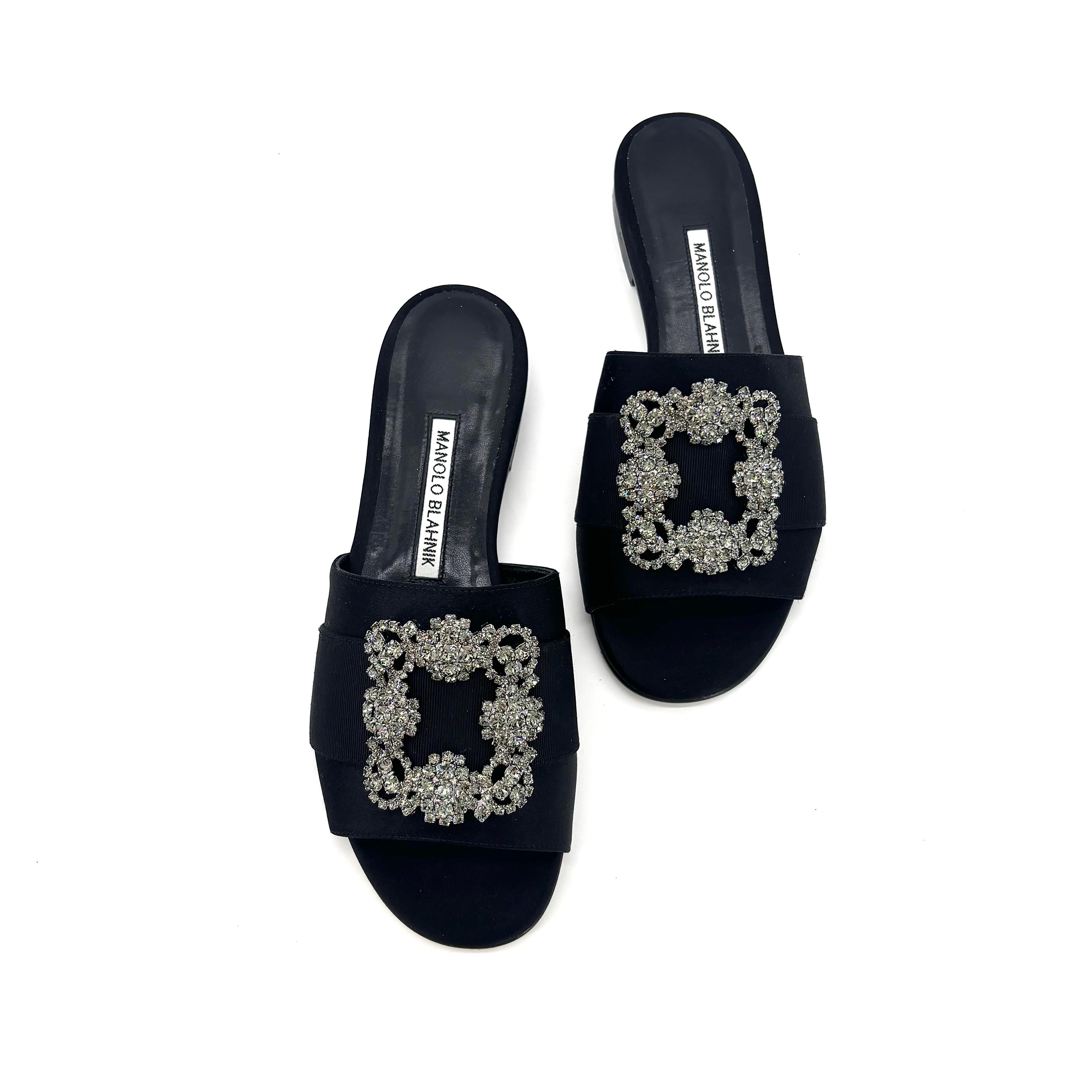 Black Manolo Blahnik Martamod Satin Crystal Embellished Slip On Flat Slides Sandals 37 For Sale
