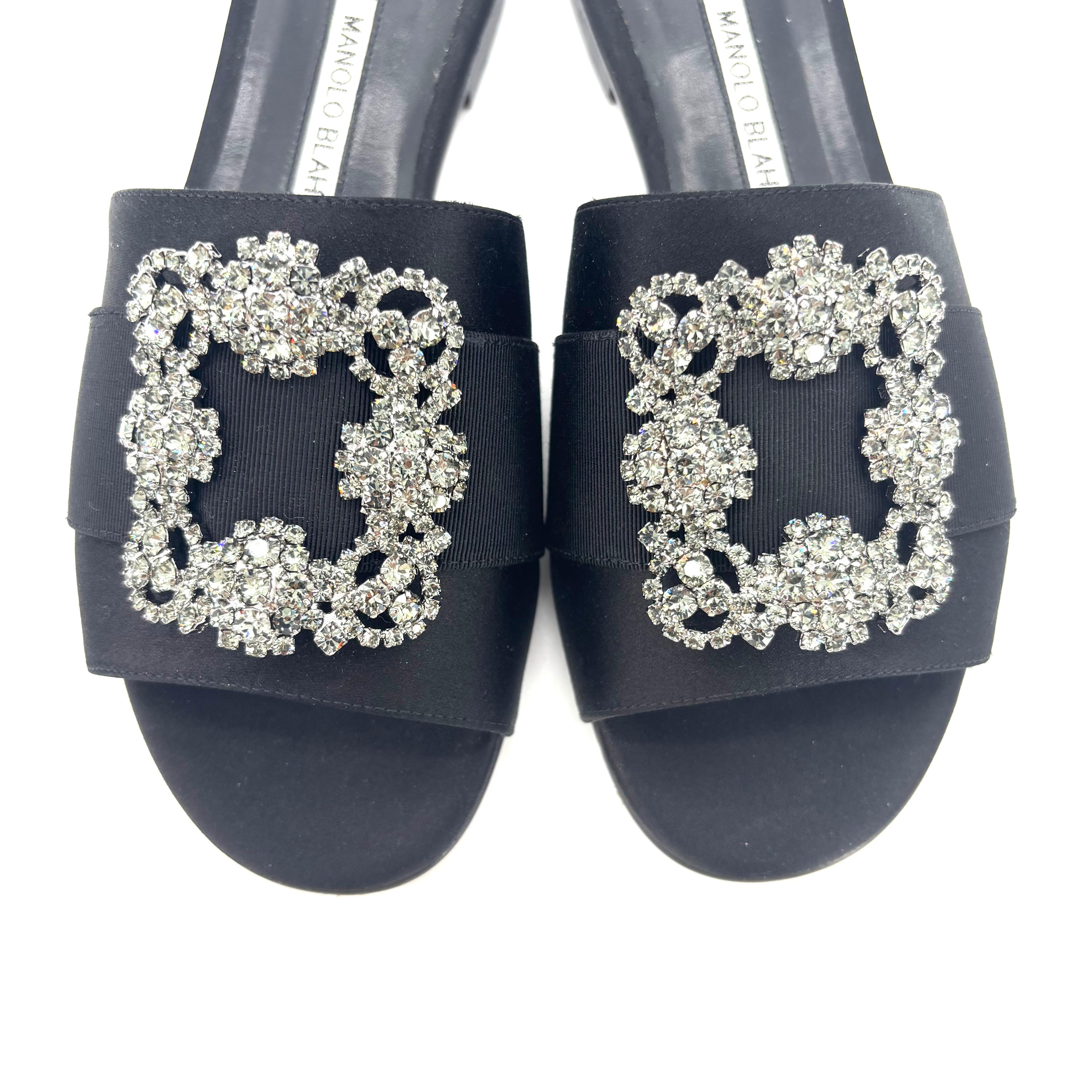 Manolo Blahnik Martamod Satin Crystal Embellished Slip On Flat Slides Sandals 37 For Sale 2